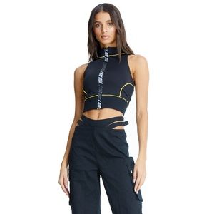 I.AM.GIA Myra Crop
